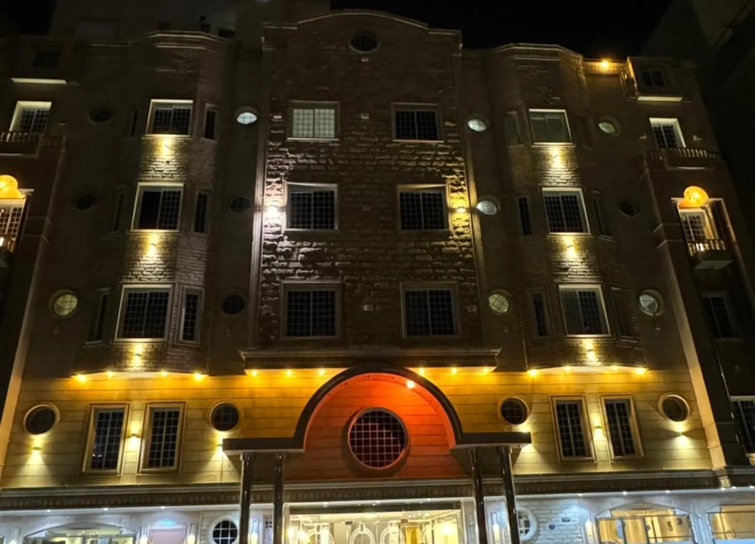 1-Bedroom Apartment Near Alhamra Beach Jeddah Saudi Arabia